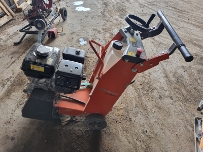 2020 Husqvarna FS400 LV Road Saw