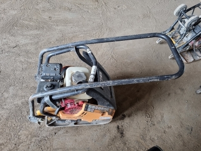 2019 JCB SE10-35 Compactor Plate