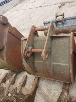 2ft  6inch Digging Bucket - 50mm Pins - 4