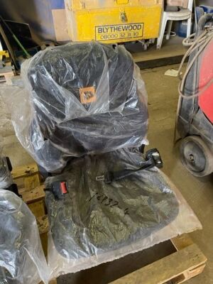 JCB Plant Seat  - 2