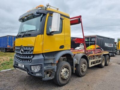 2016 Mercedes Arocs Skip Loader