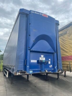 2010 SDC Triaxle Curtainside Trailer - 2