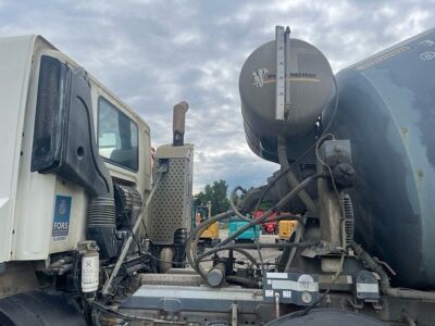 2016 DAF CF 400 8x4 Cement Mixer - 10