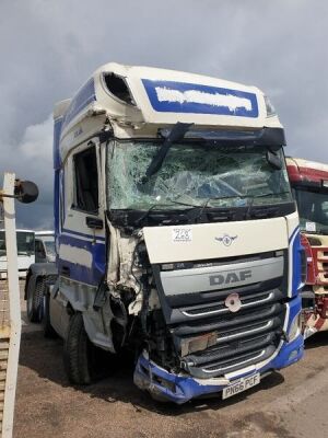 2016 DAF XF 460 6x2 Midlift Tractor Unit - 3