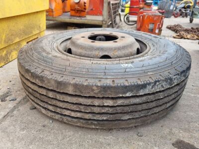 Triangle TR650 9.5 R17.5 Tyre & Rim 