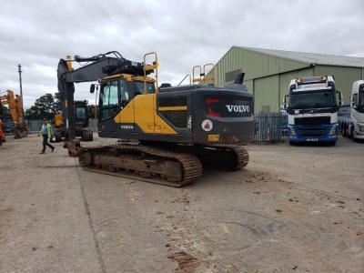 2015 Volvo EC250EL Excavator  - 2