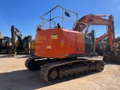 2014 Hitachi ZX225USRLC-5B Excavator - 3