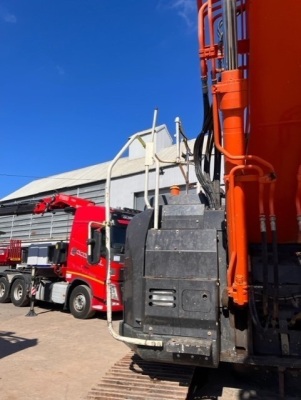 2014 Hitachi ZX225USRLC-5B Excavator - 7