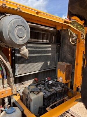 2005 JCB JS130 Excavator - 12
