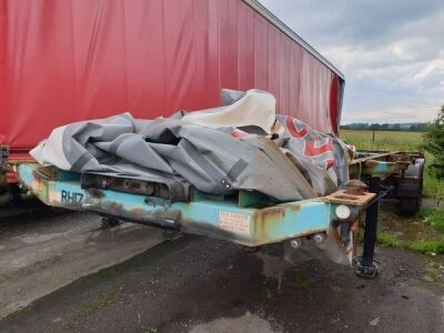 2003 Dennison Triaxle Sliding Skeletal Trailer - 2