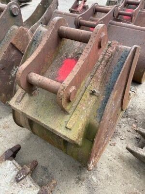 3ft Digging Bucket 80mm Pins - 3