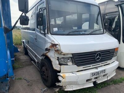 2006 Mercedes 0814 24 Seat Mini Bus