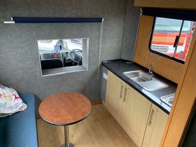 2000 Iveco Cargo 75E15 4x2 Horsebox - 8