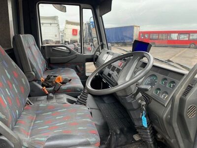 2000 Iveco Cargo 75E15 4x2 Horsebox - 9