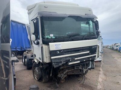 2013 DAF XF 105.460 6x2 Midlift Tractor Unit