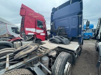 2014 DAF CF 85.460 6x2 Midlift Tractor Unit - 2