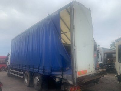 2010 Renualt Premium 380 6x2 Rear Lift Curtainside Rigid - 4