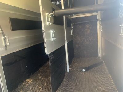 2022 Ifor Williams Tandem Axle Drawbar 2SB HBX511 Horsebox - 8