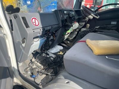 2016 Isuzu Easyshift, 4x2 Chassis Cab - 7