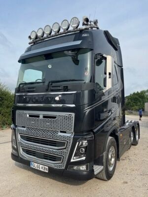 2016 Volvo FH16 750 6x2 Midlift Tractor Unit - 3