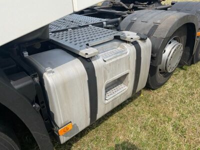 2014 Renault T460 6x2 Midlift Tractor Unit - 7