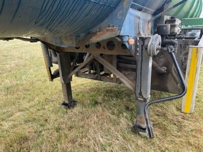 2003 Whale Triaxle Stainless Steel Vac Tank Trailer - 6