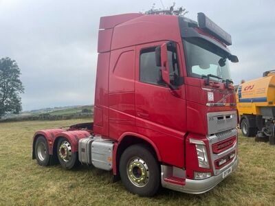 2017 Volvo FH500 Globetrotter 6x2 Midlift Tractor Unit