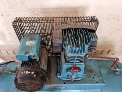 2006 Clarke SE18C200 Compressor - 4