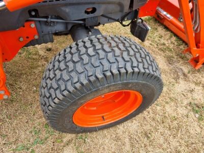 2016 Kubota L4240 4WD Tractor - 19