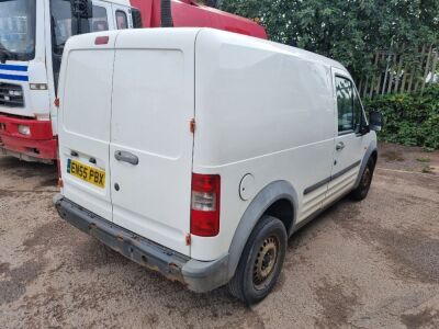 2005 Ford Transit Connect Van - 4