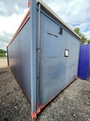 18 x 9  Jackleg Toilet Block - 12