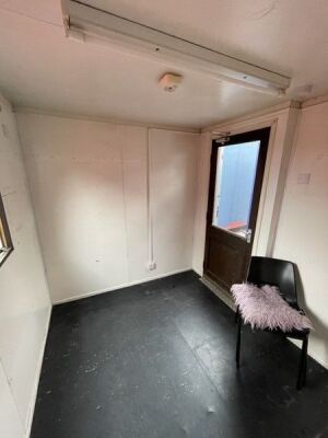 10 x 8 Anti Vandal Site Office - 7