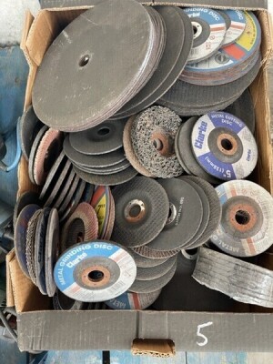 Quantity of Grinding Discs & Grinders - 2