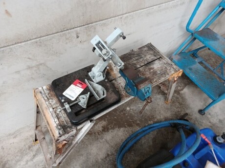 Pipe Clamp, Vice and Stand 