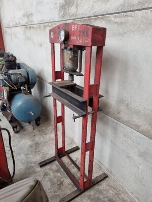 30 ton Hydraulic Press - 5