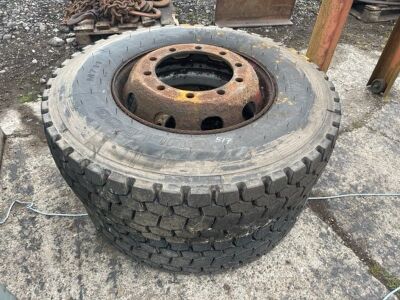 2x Bulldog 295/80 R22.5 Tyres & Rims