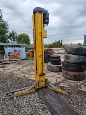 2004 Bradbury 3000Kgs 2903 2 Post Lift - 6