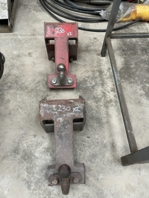 2 x Tow Ball Brackets