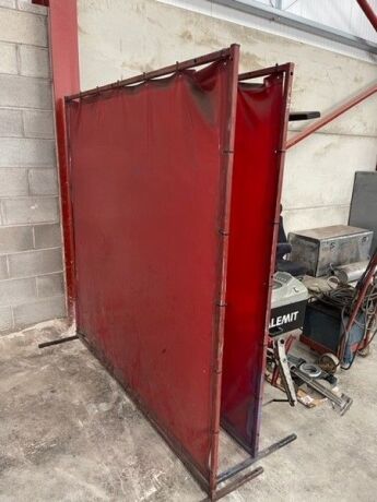 2 x Welding Screens