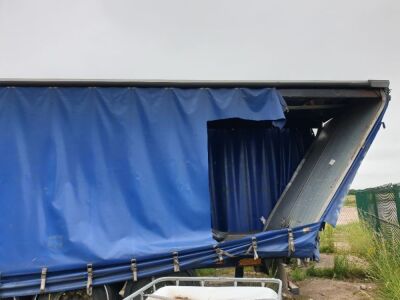 2004 Fruehauf Triaxle Curtainside Trailer - 3