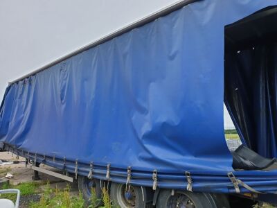 2004 Fruehauf Triaxle Curtainside Trailer - 4