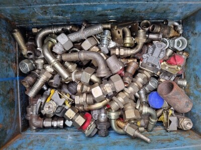 Quantity of Hydraulic Pipe Couplings