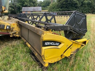 2002 New Holland TX68 Combine Harvester - 5