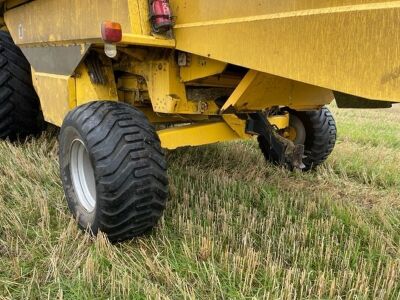 2002 New Holland TX68 Combine Harvester - 12