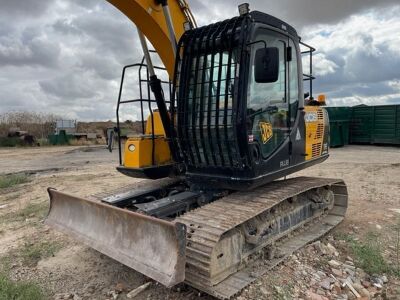 2018 JCB JS145LC Plus Excavator - 17