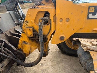 2010 JCB TM320 Wheeled Loader - 9