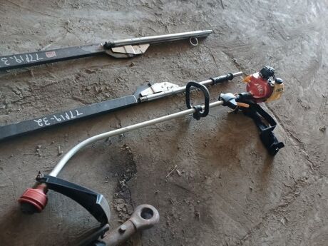 Homelite Petrol Grass Strimmer