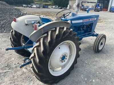 1973 Ford 2000 Tractor - 8