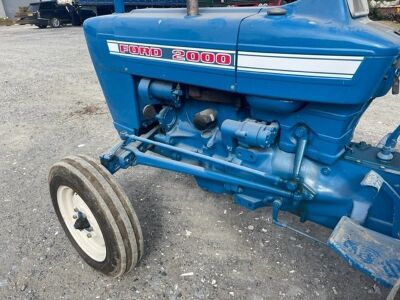 1973 Ford 2000 Tractor - 12