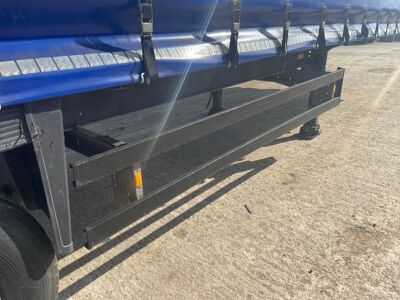 2010 Schmitz Triaxle Curtainside Trailer - 20